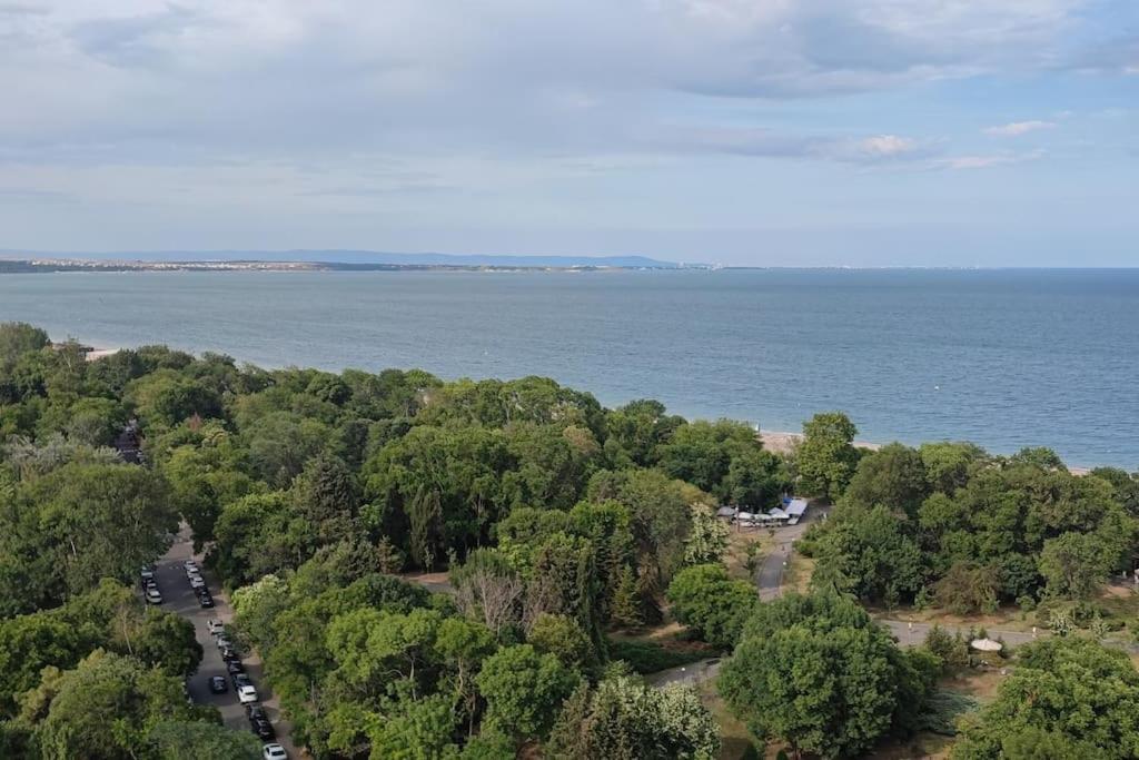 Sea View Flora Apartment Burgas Exterior photo
